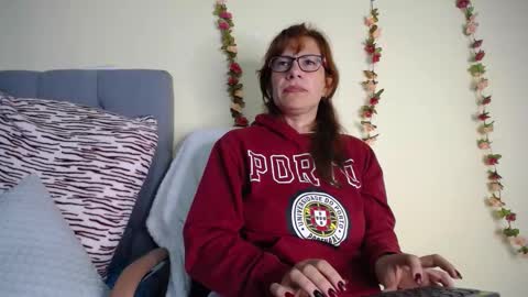 Ivonne online show from 05/13/26, 10:17