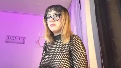 Snapshot of ivonny_sakura chatting on 05/31/26, 11:06 Ivonny online show from 05/31/26, 11:06