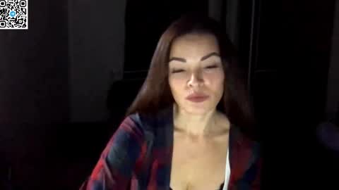 Snapshot of ivorymuse chatting on 03/15/26, 08:48 Lana online show from 03/15/26, 08:48