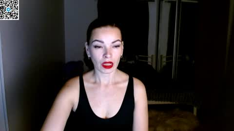 Snapshot of ivorymuse chatting on 04/03/26, 08:51 Lana online show from 04/03/26, 08:51
