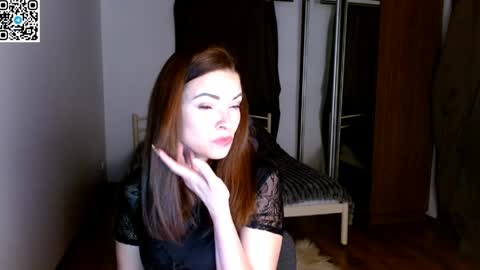 Snapshot of ivorymuse chatting on 04/06/26, 07:26 Lana online show from 04/06/26, 07:26
