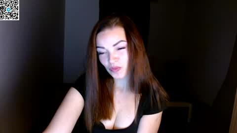 Snapshot of ivorymuse chatting on 04/22/26, 07:48 Lana online show from 04/22/26, 07:48