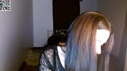 Snapshot of ivorymuse chatting on 04/30/26, 09:08 Lana online show from 04/30/26, 09:08