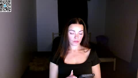 Snapshot of ivorymuse chatting on 05/01/26, 08:57 Lana online show from 05/01/26, 08:57