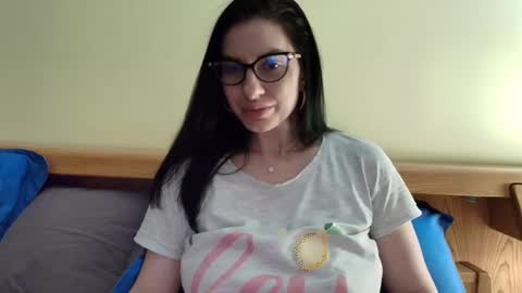 Ivory online show from 01/10/25, 05:13