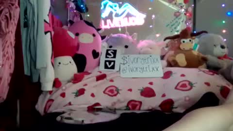 Snapshot of ivorytrixx chatting on 06/15/26, 03:31 ivorytrixx online show from 06/15/26, 03:31
