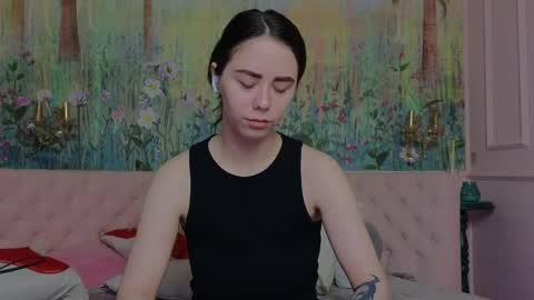 ivorywood_ online show from 05/28/26, 06:27