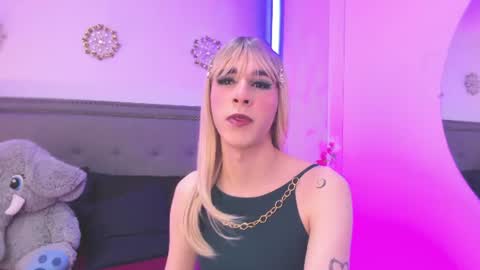 ivi rosse  online show from 07/15/26, 02:33