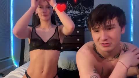 Snapshot of ivy69_9 chatting on 01/16/25, 08:22 ivy69 9 and cody online show from 01/16/25, 08:22