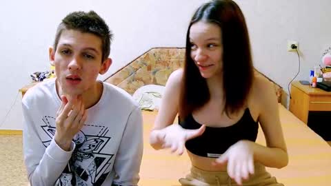 Ivy and Lester online show from 03/09/25, 06:11