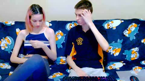 Snapshot of ivy__lester chatting on 12/04/25, 06:27 Ivy and Lester online show from 12/04/25, 06:27