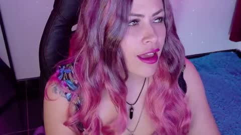 Diana Rojas  online show from 09/23/25, 02:47