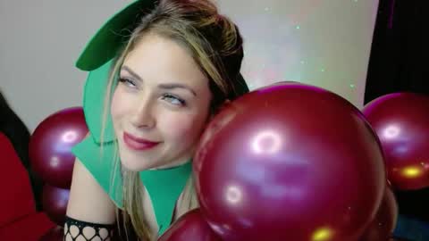 Diana Rojas  online show from 10/26/25, 01:44