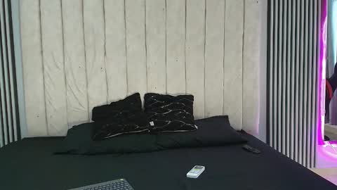 ivy_and_joseph online show from 10/03/25, 08:28