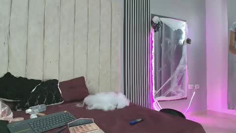 ivy_and_joseph online show from 10/08/25, 09:01