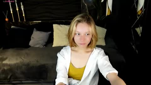 Snapshot of ivy_blare chatting on 06/16/26, 01:14 ivy_blare online show from 06/16/26, 01:14