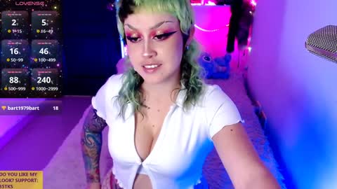 Snapshot of ivy_rosse chatting on 12/16/24, 03:54 You can find more of me here  online show from 12/16/24, 03:54