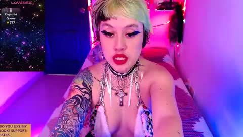 Snapshot of ivy_rosse chatting on 02/27/25, 03:37 You can find more of me here  online show from 02/27/25, 03:37