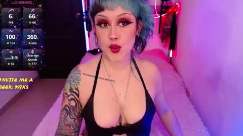 Snapshot of ivy_rosse chatting on 01/09/26, 08:21 You can find more of me here online show from 01/09/26, 08:21