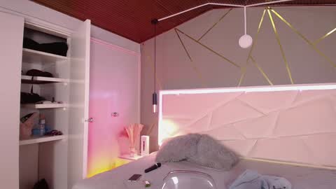 IVY online show from 02/04/25, 03:22