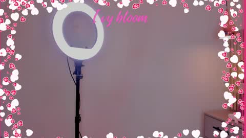 Snapshot of ivybloom_ chatting on 06/05/26, 12:44 ivybloom_ online show from 06/05/26, 12:44