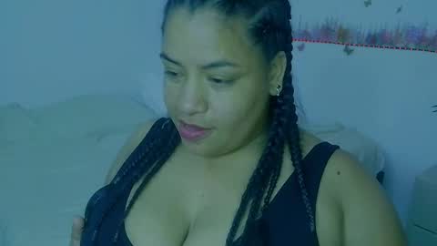 Snapshot of ivydesouzaa chatting on 05/01/26, 04:06 ivydesouza online show from 05/01/26, 04:06