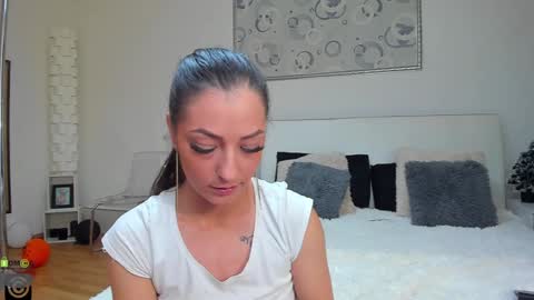 IvyFox online show from 01/22/25, 05:17
