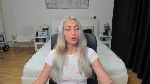 IvyFox online show from 09/09/25, 12:15