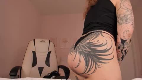 IVY - Follow me 3 online show from 09/14/25, 08:13