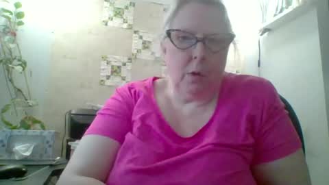 ivyjane3522 online show from 06/15/26, 05:37