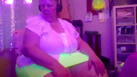 ivyjane3522 online show from 06/21/26, 02:25