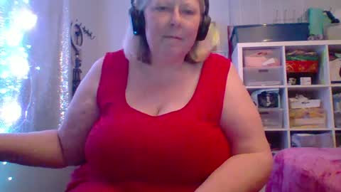 ivyjane3522 online show from 06/28/26, 03:23