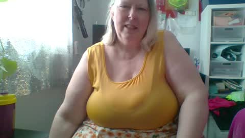 ivyjane3522 online show from 07/13/26, 02:20