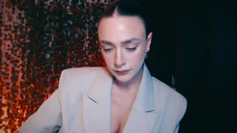 Snapshot of ivyjonson chatting on 01/17/25, 03:53 Miss Ivy online show from 01/17/25, 03:53