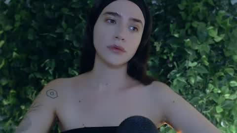 Miss Ivy online show from 07/10/26, 12:15
