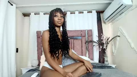 Snapshot of ivyrose_01 chatting on 05/12/26, 12:02 ivyrose_01 online show from 05/12/26, 12:02