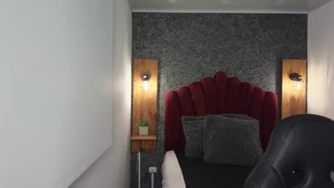 Snapshot of ivyrush09 chatting on 10/26/25, 02:50 ivyrush09 online show from 10/26/25, 02:50