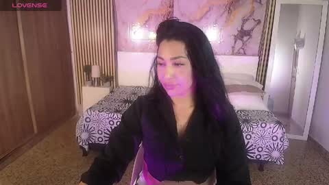 ivyshine7 online show from 05/01/26, 07:18