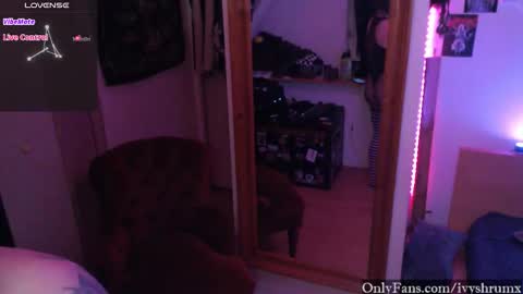 Ivy ShrumX online show from 11/08/25, 02:56