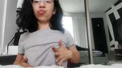 Ivy online show from 05/03/26, 02:12