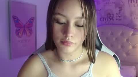 Snapshot of ivyy_crystal chatting on 02/24/25, 11:30 Ivy online show from 02/24/25, 11:30