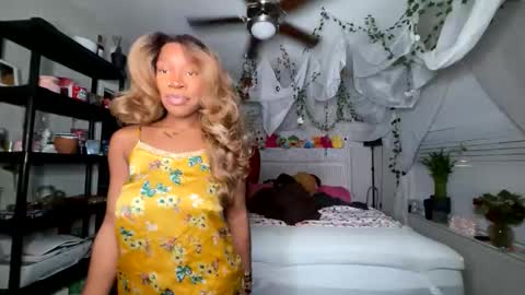 iwantyami online show from 12/19/25, 12:28