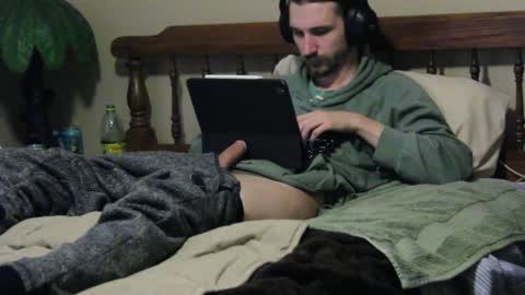 Snapshot of iwhitesmurf chatting on 11/12/25, 04:13 iwhitesmurf online show from 11/12/25, 04:13