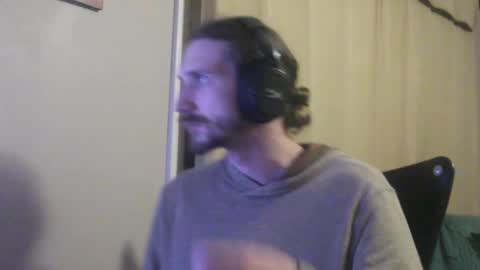 Snapshot of iwhitesmurf chatting on 11/20/25, 05:29 iwhitesmurf online show from 11/20/25, 05:29