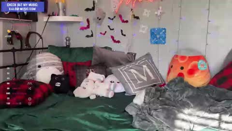 Muse hethey online show from 02/23/25, 09:05