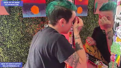 Muse hethey online show from 09/15/25, 07:03