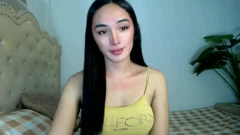 iwillcum4u_ online show from 06/14/26, 01:13