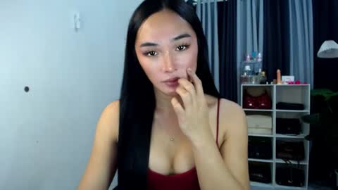 iwillcum4u_ online show from 07/13/26, 12:24