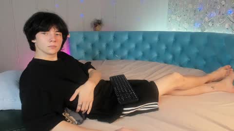 Maxim online show from 12/05/24, 01:14