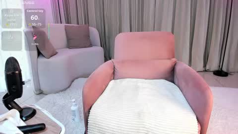 Snapshot of ixchelcherry chatting on 06/10/26, 09:57 Ixchel online show from 06/10/26, 09:57